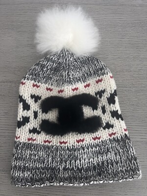 Chanel Black White Red Pom Pom Wool CC Logo Knit Beanie Women\'s Winter Hat Chanel Black White Red Pom Pom Wool CC Logo Knit Beanie  main image 3