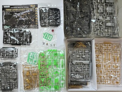 岡尾真虎セット Zoids DPZ-10 Dark Horn Harry Special HMM 031 1/72 Scale Model Kit