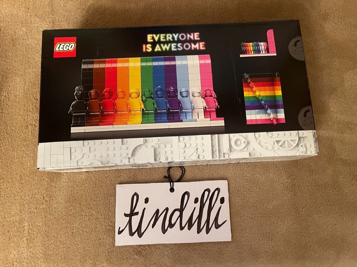 TC Lego #40516 Everyone is Awesome Colors Rainbow Pride 18+ 346