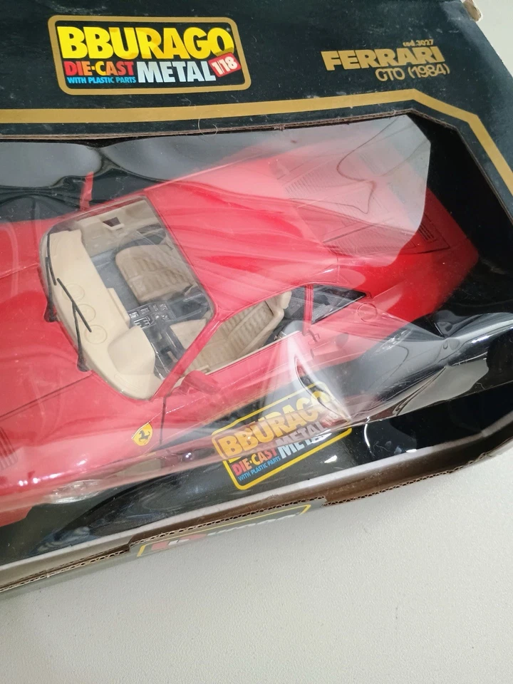 Burago 1984 红色法拉利 GTO 1/18 压铸模型 3027 — 第 3/4 张图片