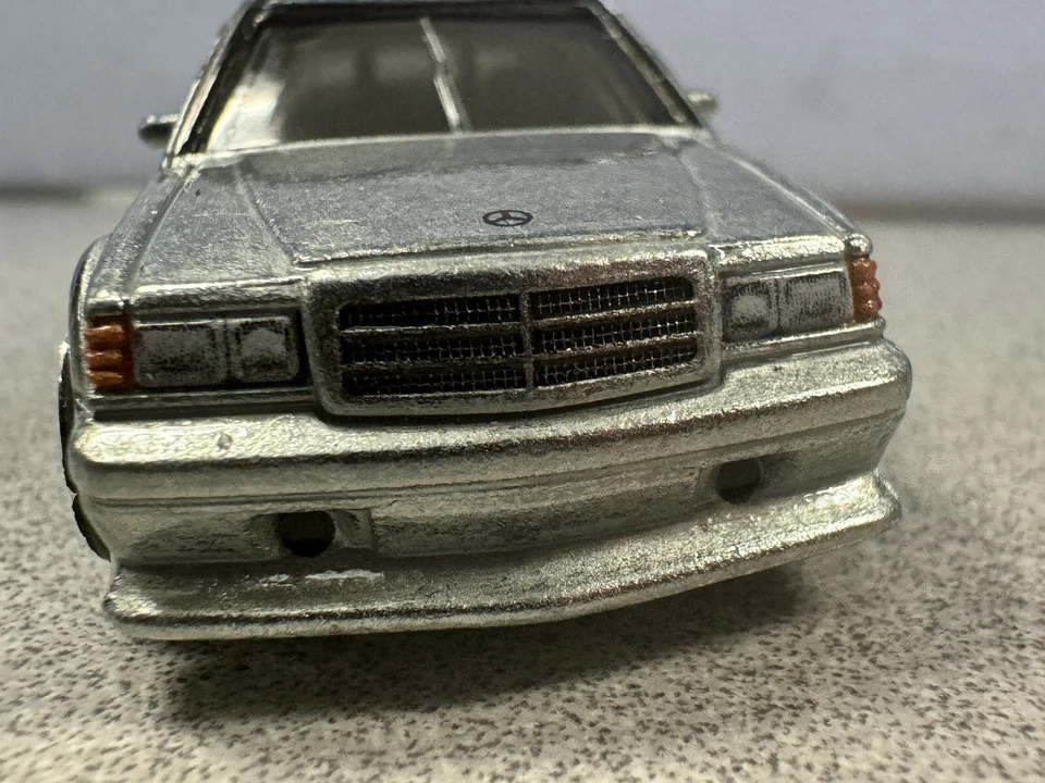 Mercedes-Benz 190E 1990 clásico moderno Hot Wheels 2024 rueda suelta intercambiable en LODC Foto 4 de 4