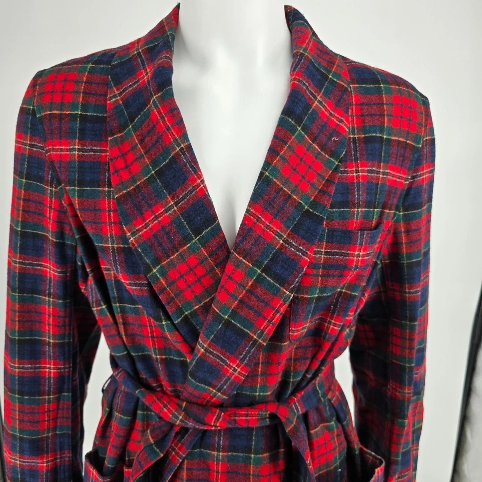 Vintage 1970s Pendleton Macphereson Red Tartan Virgin Wool Belted Robe (M) - Image 2 of 4