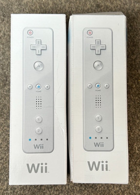 2x Originalverpackte Nintendo Wii Wireless Remote Controller - getestet & funktionsfähig