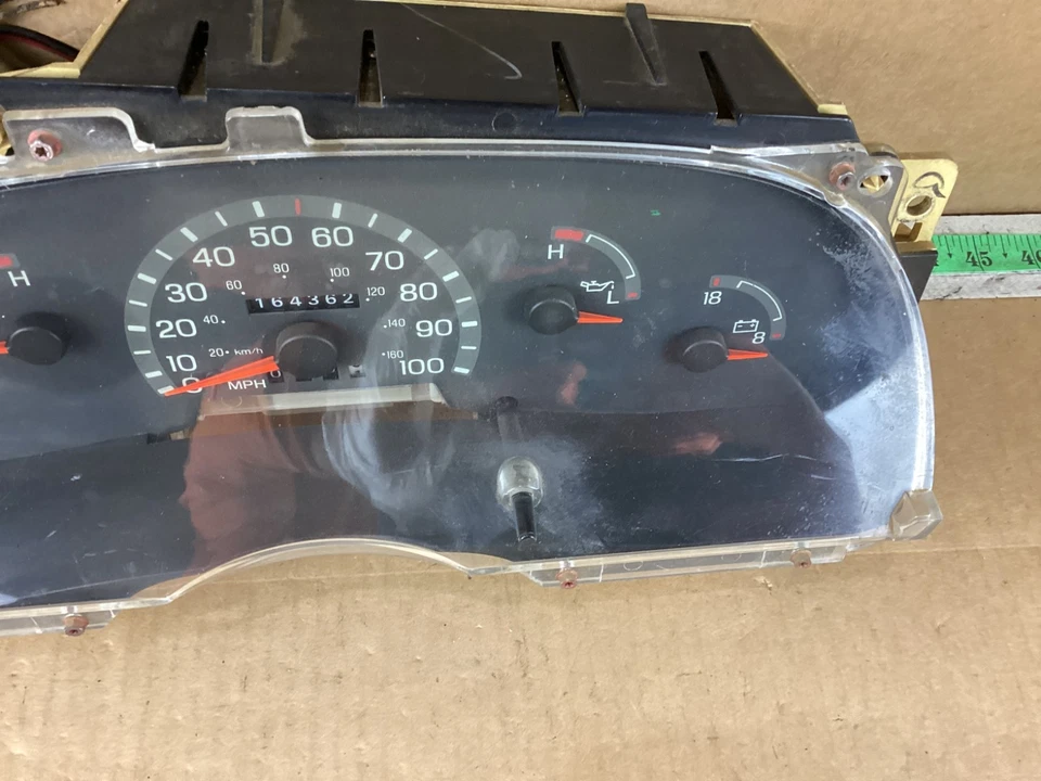 1992 - 1996 Ford F-150 Speedometer Instrument Gauge Cluster - Image 3 of 4
