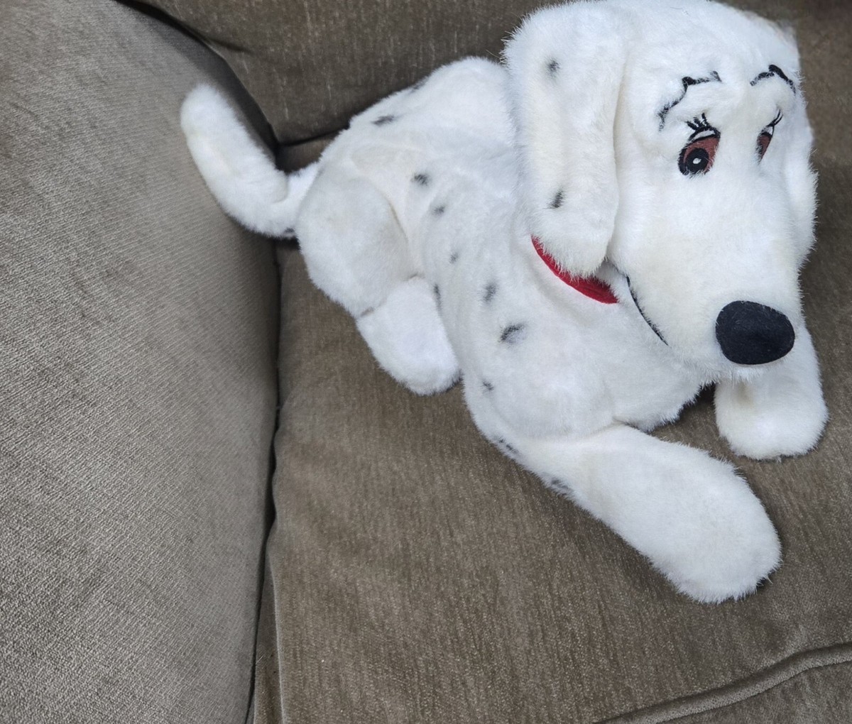 101 Dalmatians Perdy Plush Red Collar 18