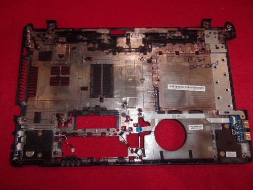 packard bell ENTE69KB TE69KB plasturgie basse bottom sans trappe - Photo 2 sur 2