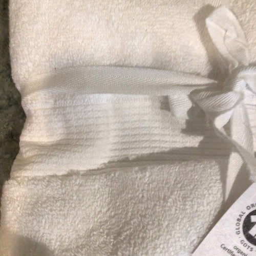 UGG Brand ORGANIC Snow White 100% Cotton Hand Towels 16 by 13" Set of 2 NWT - Picture 2 of 5