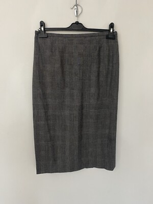 Max Mara UK 12 Grey Check Skirt 100% Virgin Wool Traitors Claudia