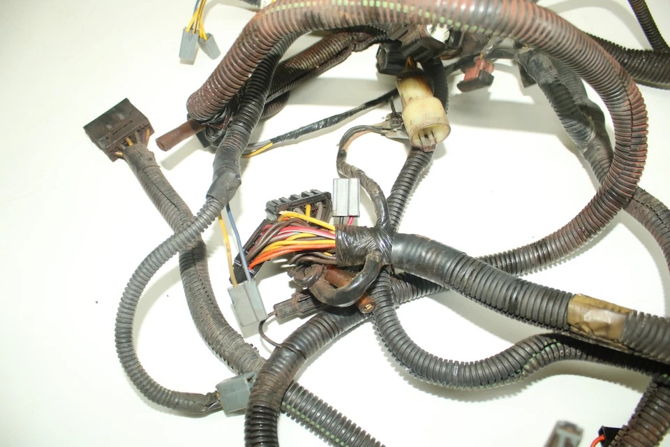 2001 Ski-doo Mxz 500 Liquid Zx chicote de fios do motor principal - Imagem 4 de 4