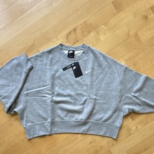 Nike Women s L Oversized Cropped Relaxed Fleece Crewneck