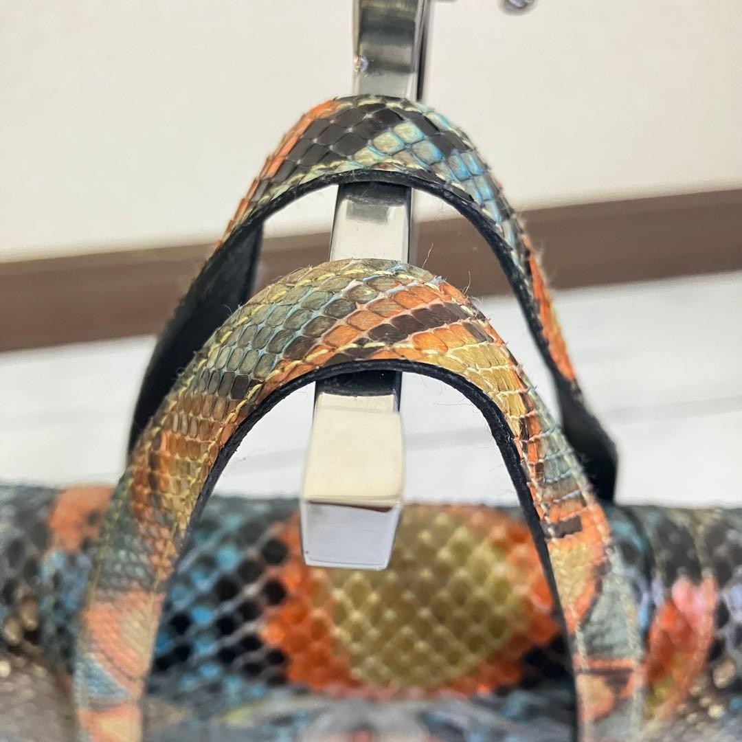 CHANEL Multicolor Python Leather Shoulder Bag Vin… - image 5