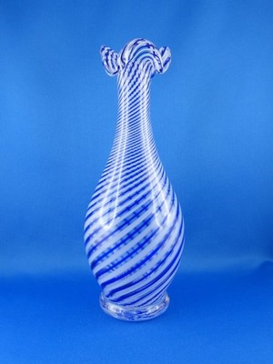 Vintage Glas Vase Pasabahce blau-weiß Streifen, ca. 23,5 cm