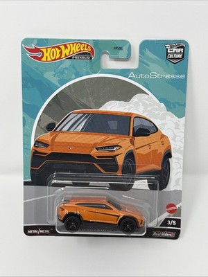 Hot Wheels Premium - 2022 Auto Strasse 3/5 Lamborghini Urus (BBHCK16)