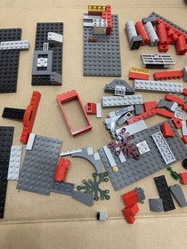 LEGO NINJAGO: Battle for Ninjago City (70728) Incomplete