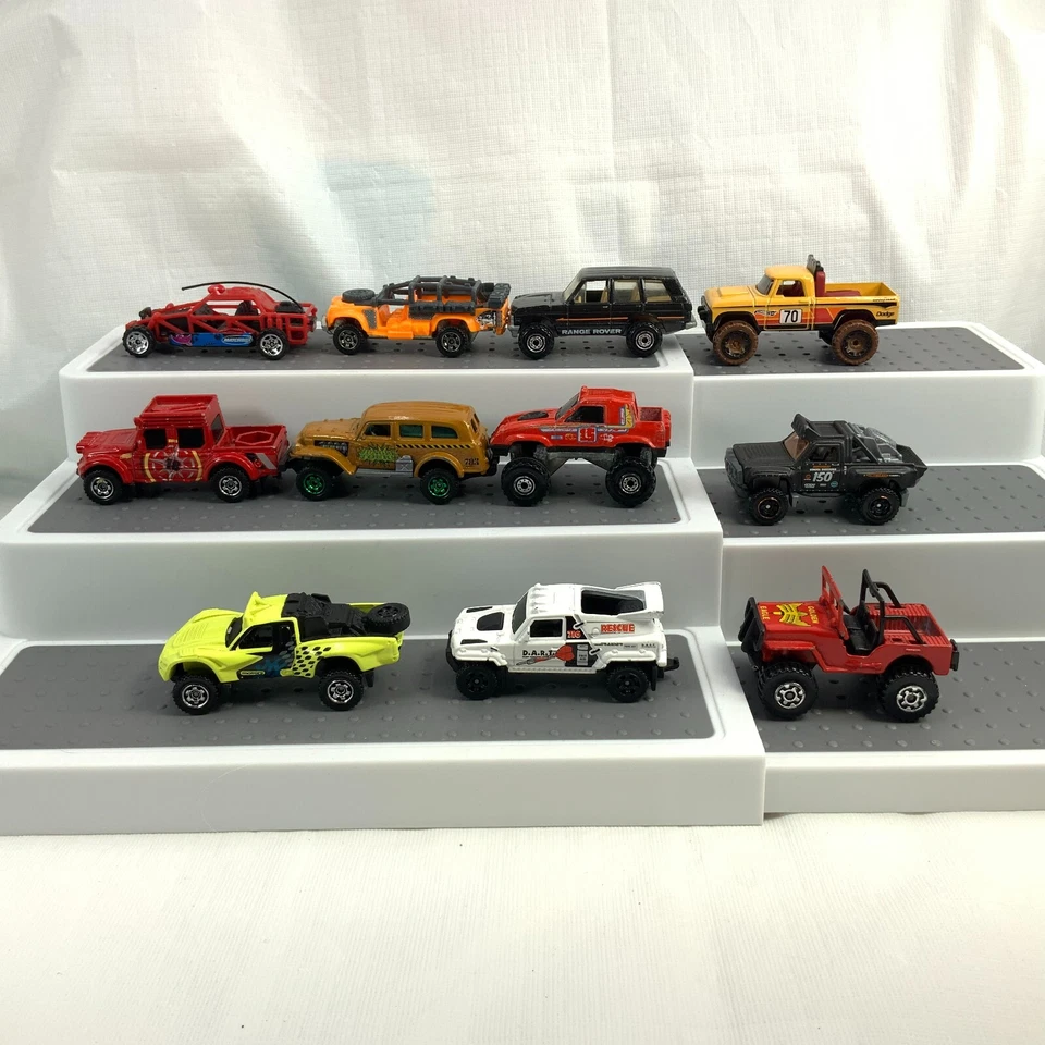 Matchbox Hot Wheels Lot of 11 Dune Buggy Sahara Survivor Range Rover Die Cast - Image 4 of 4