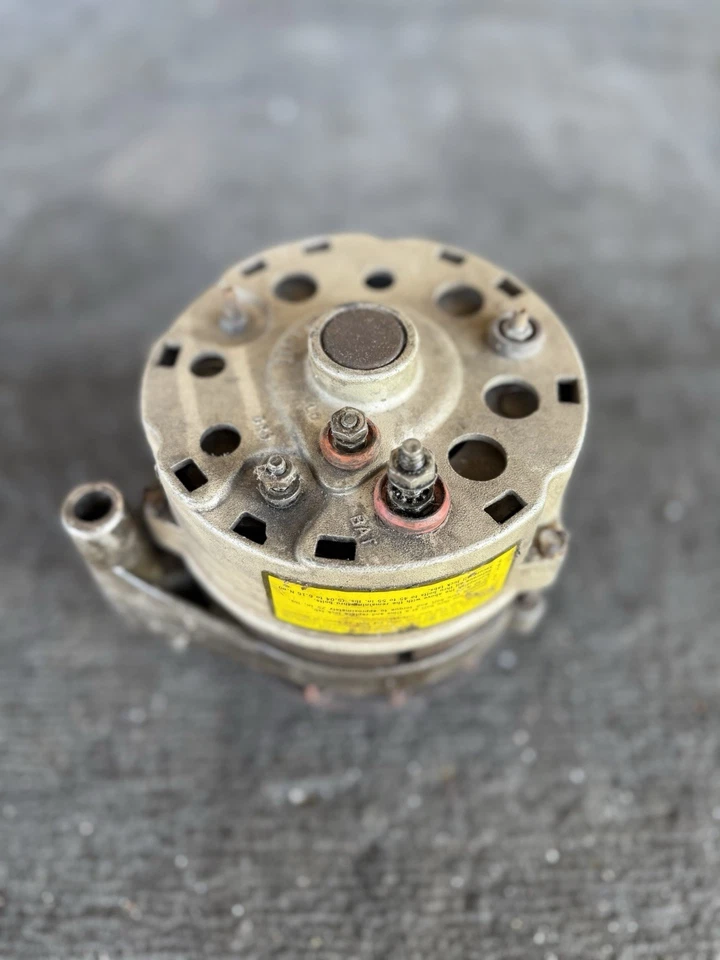 Alternador (CORE) Ford (Electrosystems, Inc.) P/N DOFF10300 (60 amperios) Foto 3 de 4