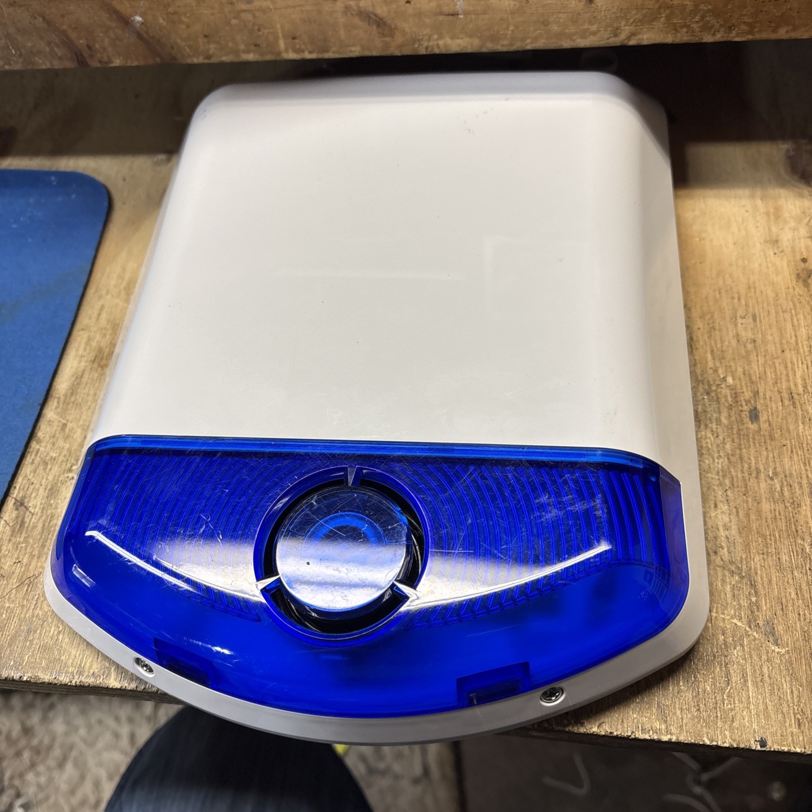 DSC WT4911 Wireless Outdoor Siren 433 Mhz NEW