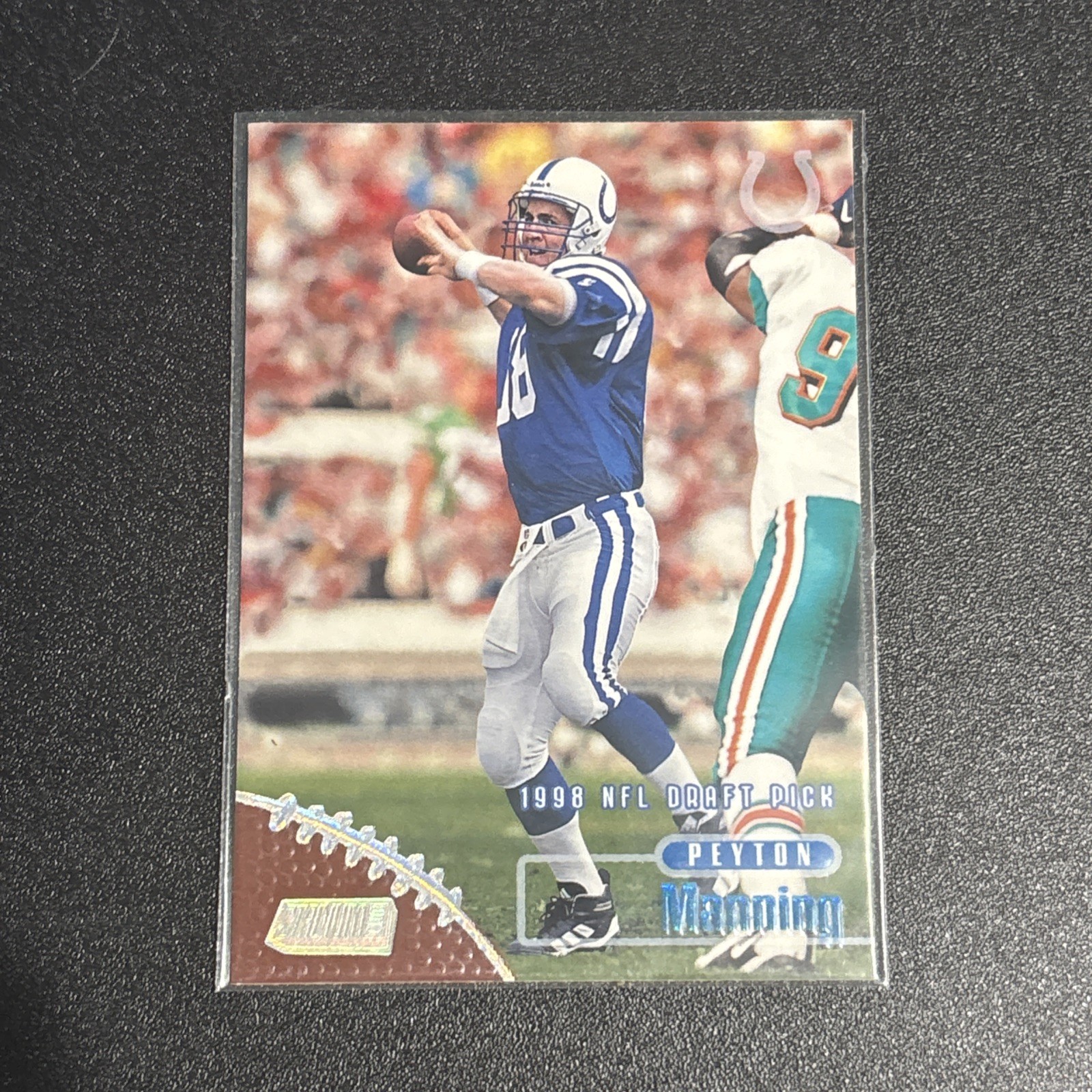 1998 Topps Stadium Club - 1998 NFL Draft Pick Peyton Manning #195 Rookie Card RC