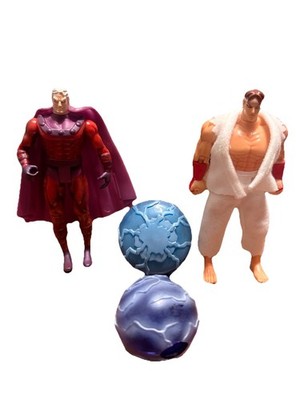 TOY BIZ X-Men VS Street Fighter Magneto vs Ryu Action Figure Vintage 1997