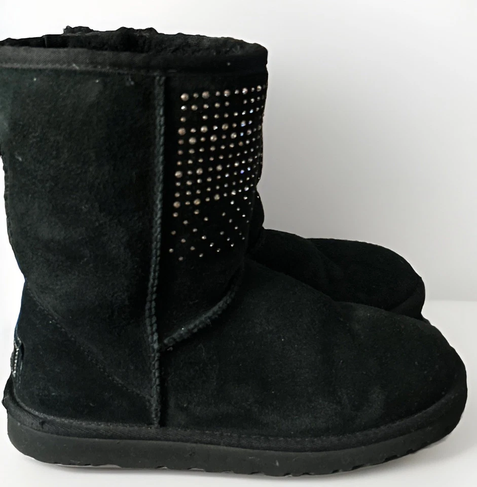 Botas UGG Clásicas Cortas Bling Negras Para Mujer 1003890 Talla US 7 Estrás Acogedoras Foto 4 de 4