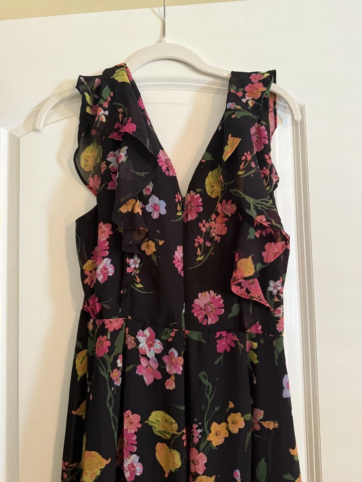 Mono floral de pierna ancha negro multicolor talla M Lulus para mujer Foto 2 de 4