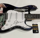 PATTY GRIFFIN SIGNED CUSTOM ELECTRIC GUITAR FOLK COUNTRY LEGEND JSA COA — photo 2