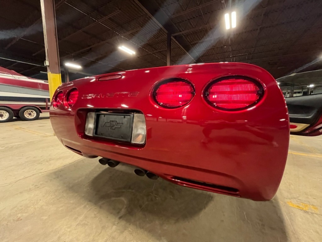 2000 Magnetic Red Metallic Chevrolet Corvette   | C5 Corvette Photo 10