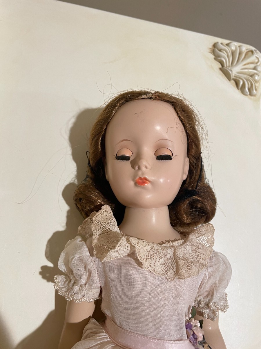 Vintage 1953 Madame Alexander 'Princess Margaret Rose' 18” Display