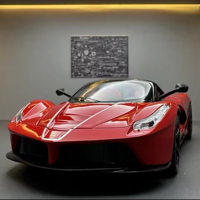 Modèle Réduit Ferrari LaFerrari 1:24 - Alliage Diecast Avec Son Et Lumière (Neuf)