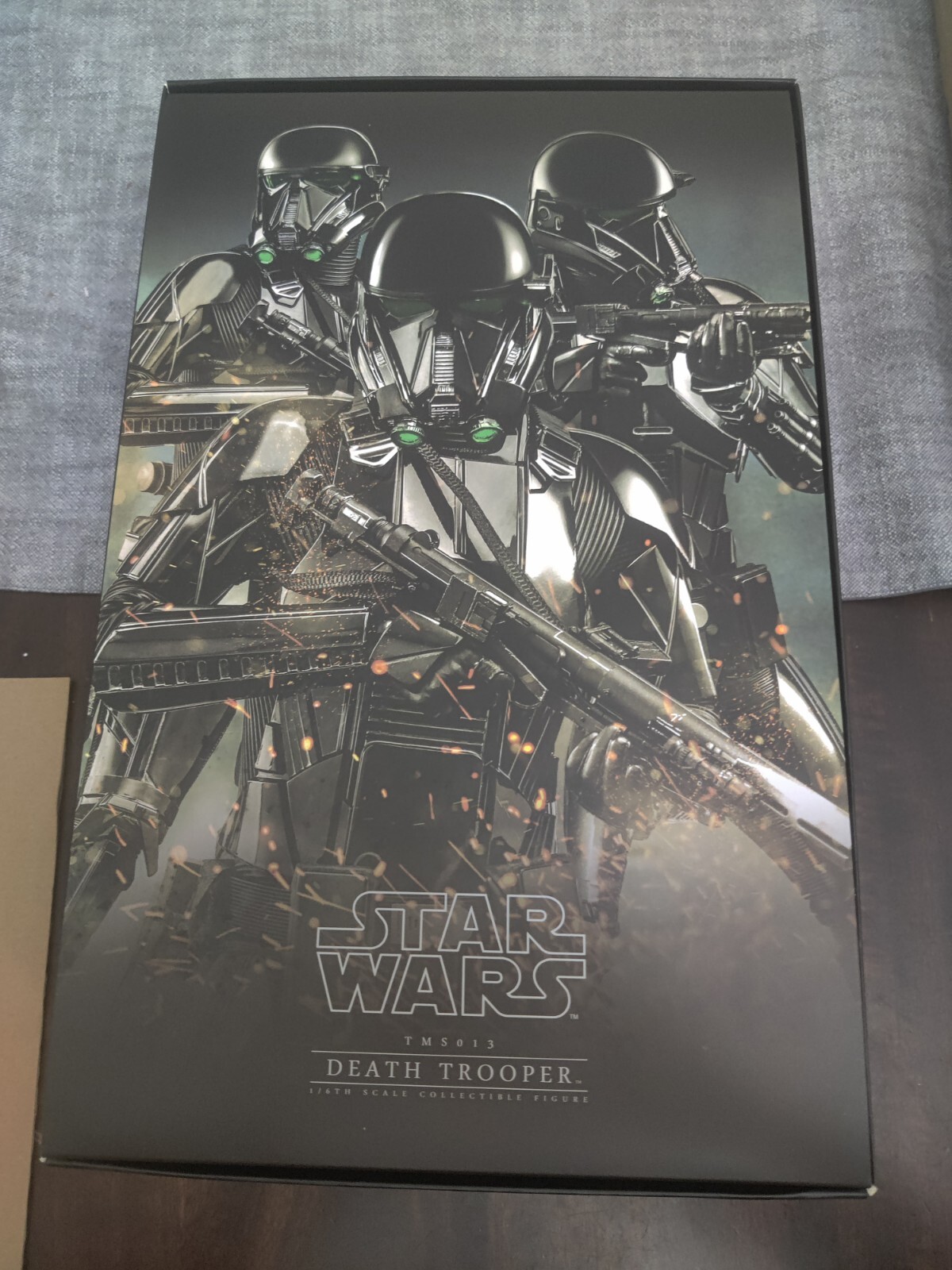 Hot Toys The Mandalorian Death Trooper 1/6th Scale Collectible Figure