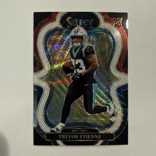 TREVOR ETIENNE 2025 SELECT SUITE LEVEL ROOKIE TRI-COLOR PRIZM RC /199 
