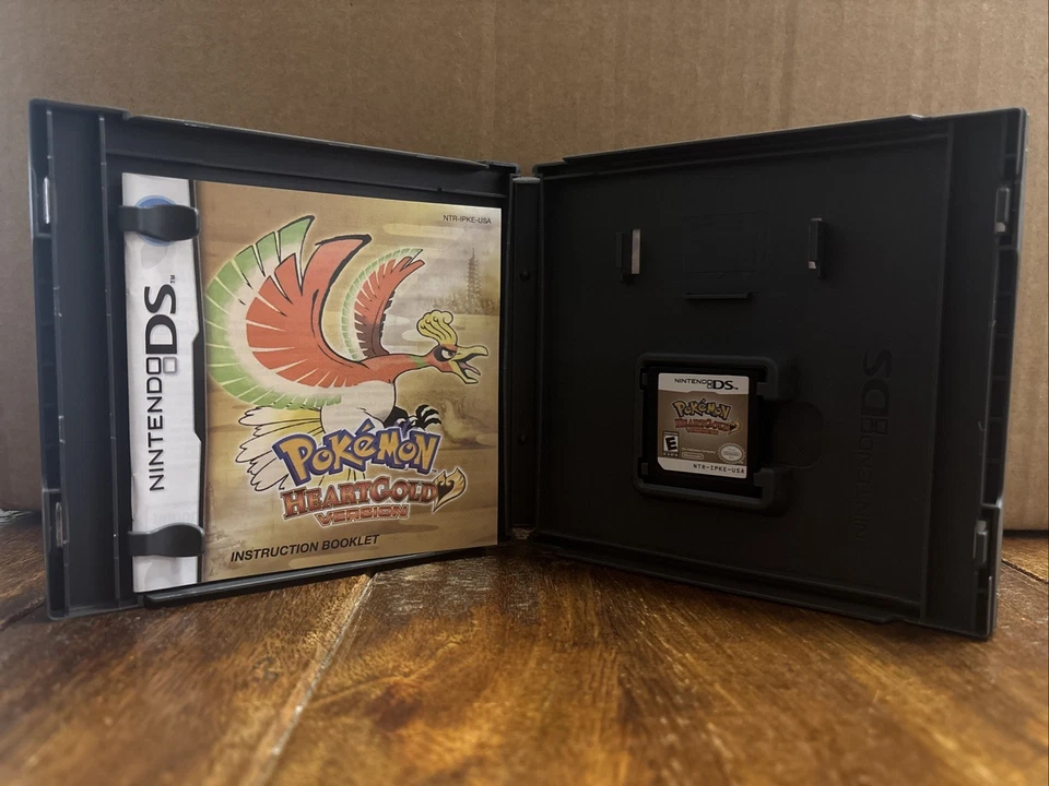 Pokémon HeartGold DS With Manual US Version Complete In Box NTSC CIB - Image 2 of 4
