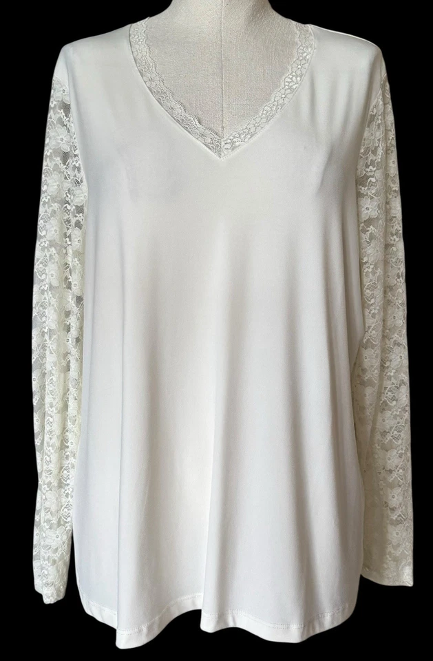 Top Susan Graver tejido líquido cuello en V con mangas de encaje marfil blanco roto talla L