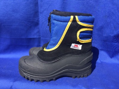 SALE @ DAKOTA GRIZZLY Boots Leather Hiking Snow Warm Boys Girls Shoes Sz 2