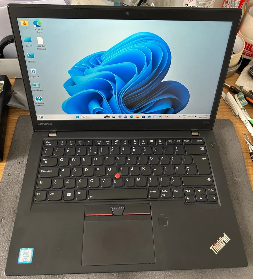 Lenovo ThinkPad T470s · i7-7660U · 12GB · 256GB, photo 1 of 5