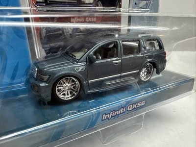 C6) 1/64 Maisto Playerz Luxury Collection Infiniti QX56 (Lt blue