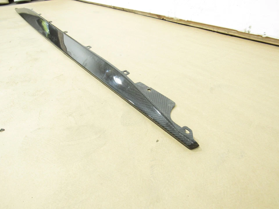 Cubierta de carbono 14-18 Aston Martin Vanquish 2014 placa inferior derecha hoja umbral @3 Foto 3 de 4