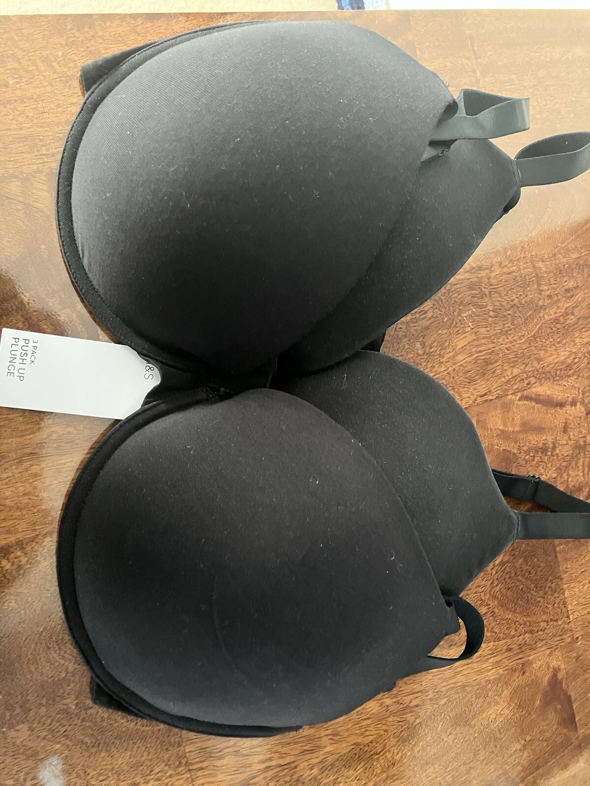 M&S 2 Pack Cotton Rich Plunge Padded Underwire Bras 40 DD Black 1 New 1 Used