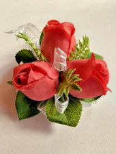 Cute little rose wrist corsage