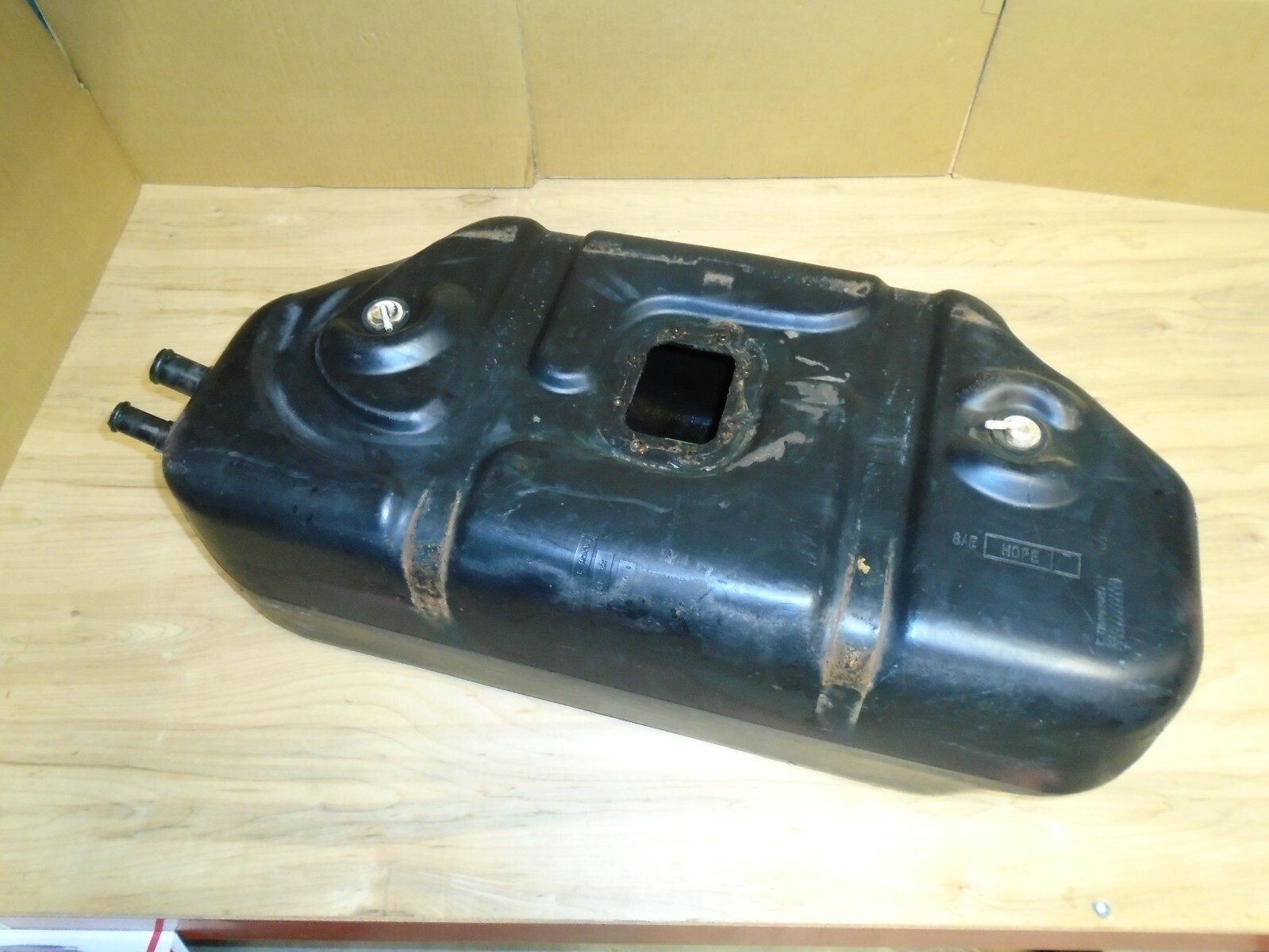 Jeep Wrangler YJ 19871995 OEM Poly Gas Tank Fuel Tank 20 Gallon FREE