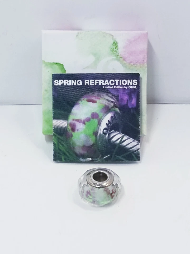 Cuentas de vidrio con refracciones de resorte OHM BEADS Foto 2 de 4