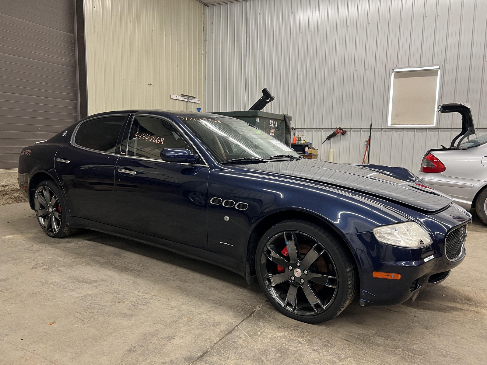 07 MASERATI QUATTROPORT PASSENGER RIGHT FRONT SIDE FENDER BLUE NETTUNO