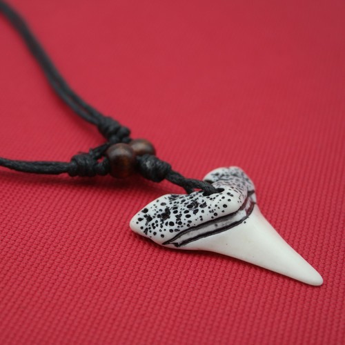 VERO E PROPRIO SET COLLANA DENTI DI SQUALO 1 cm ragazzi uomo skate surf