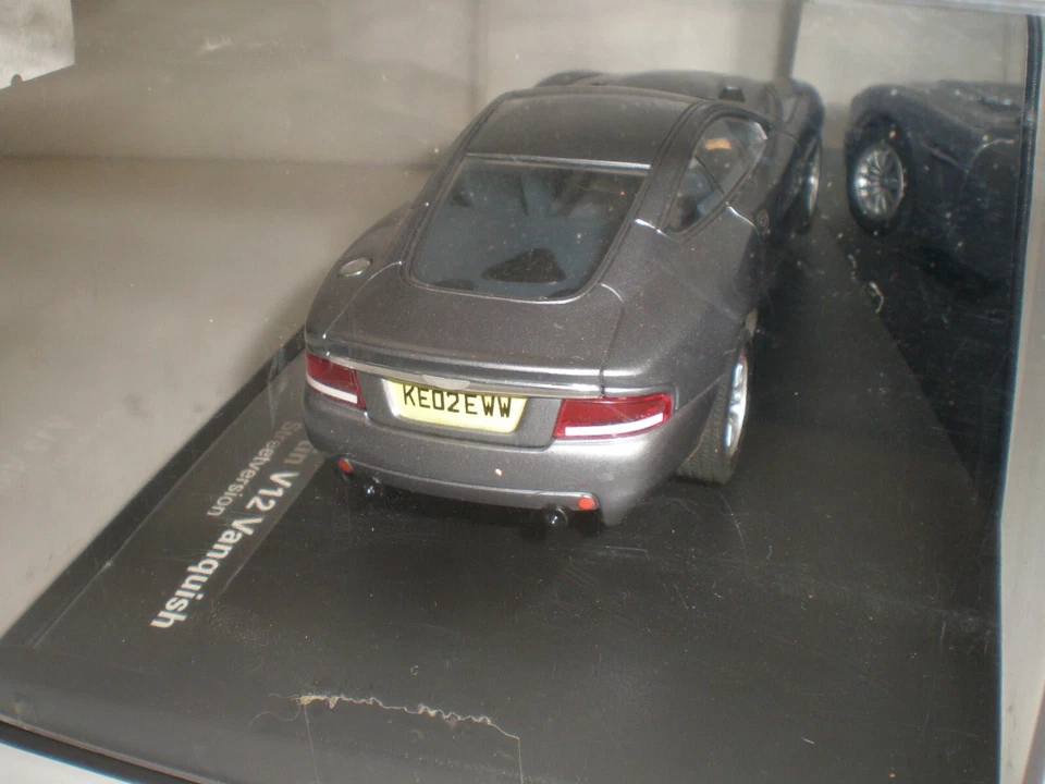 James Bond 007 Carrera Aston Martin V12 Vanquish (street version) Die Another Da - Image 3 of 4