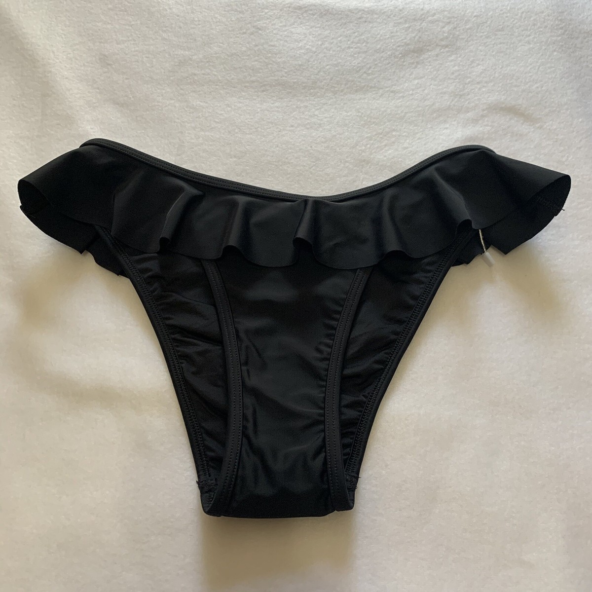 Haut De Bikini Free People Gnash à Volants - Taille US4, Noir, Neuf Sans Étiquettes