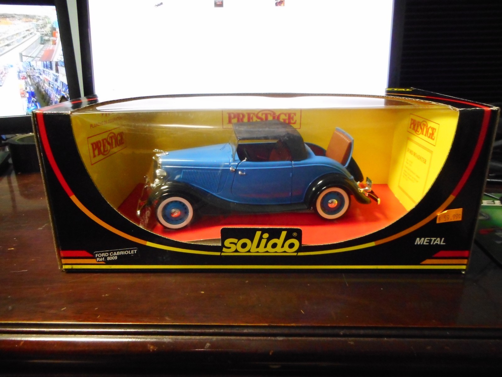Solido Ford V8 Cabriolet Close 1936 1:18 8009