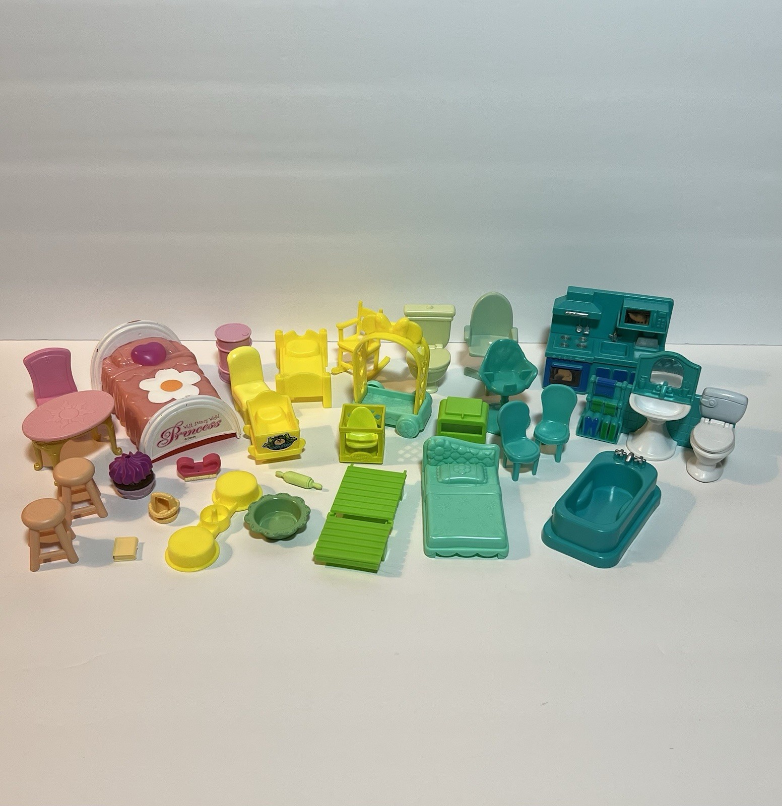 Y2K Dollhouse Miniature Furniture Lot Colorful Plastic 30 Pieces Calico LPS