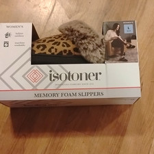 Isotoner Women s Memory Foam Slip-On Slippers Leopard Faux Fur Size LG. 8.5-9