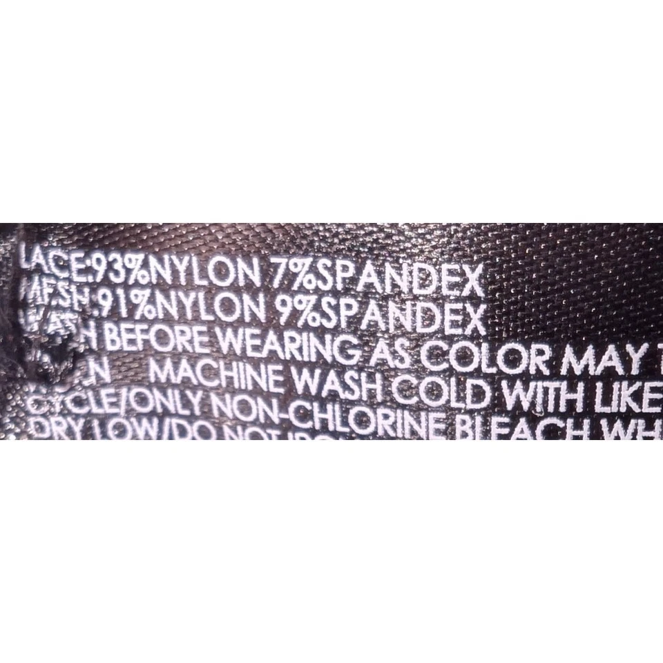 Bralette de Encaje Tórrido Ligeramente Forrado Talla 4X Negro Rosa Floral Foto 4 de 4