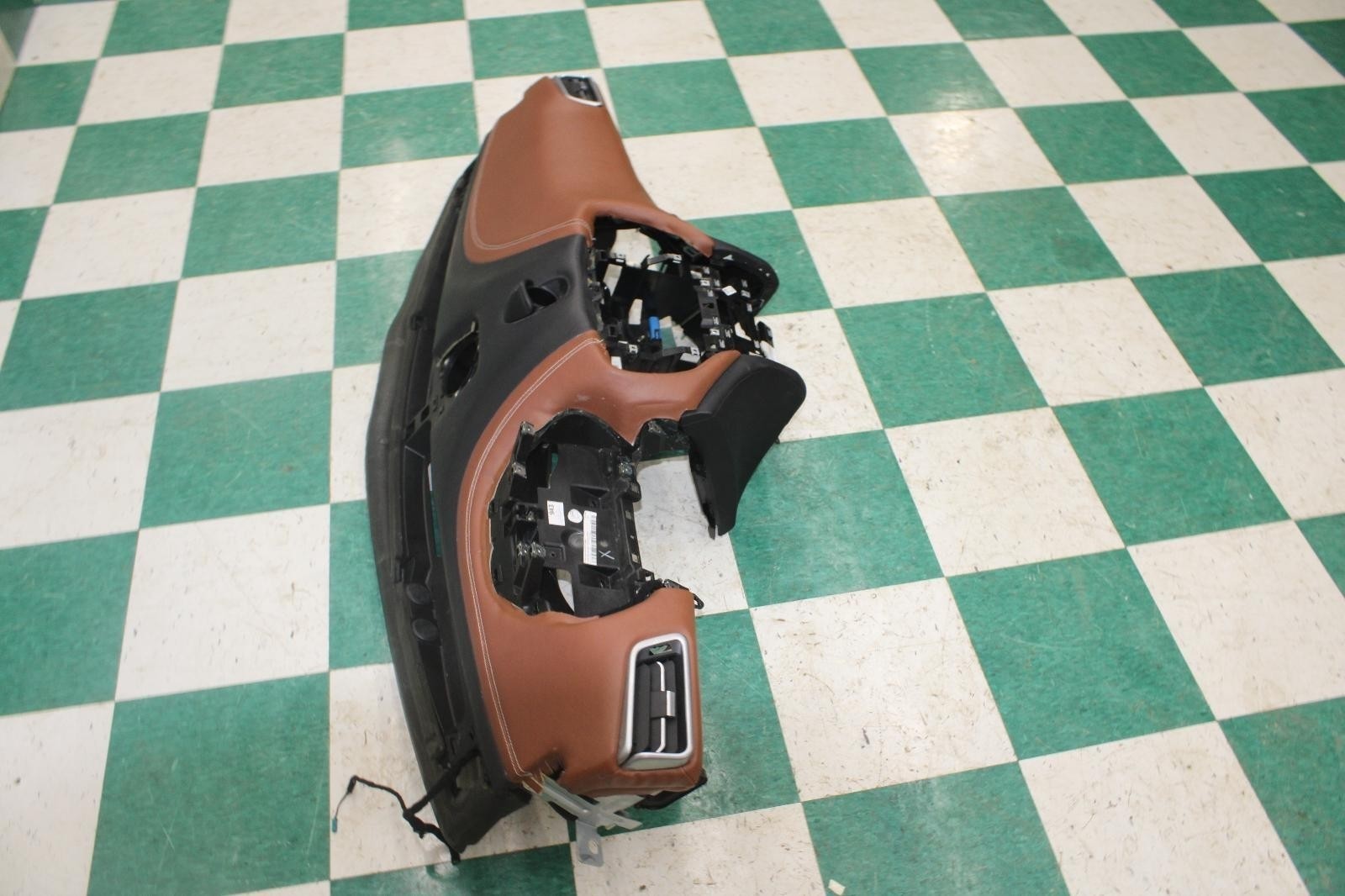 Maserati Ghibli 2014-2019 Front Dashboard Brown